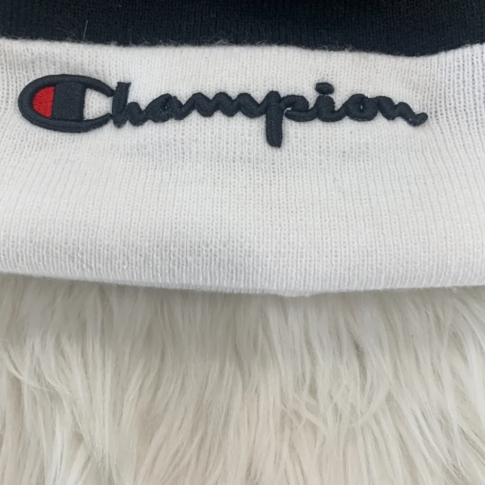 Champion Script Beanie with Pom. OS‎